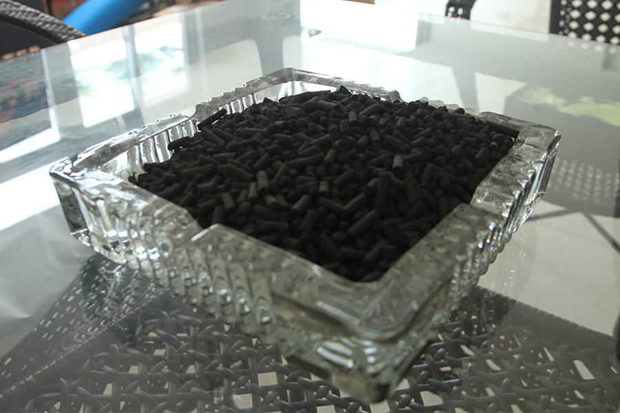 팔라듐 탄소 탈산제